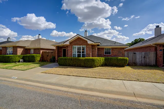 Photo 2 — 209 Raider Boulevard, Wolfforth, TX 79382