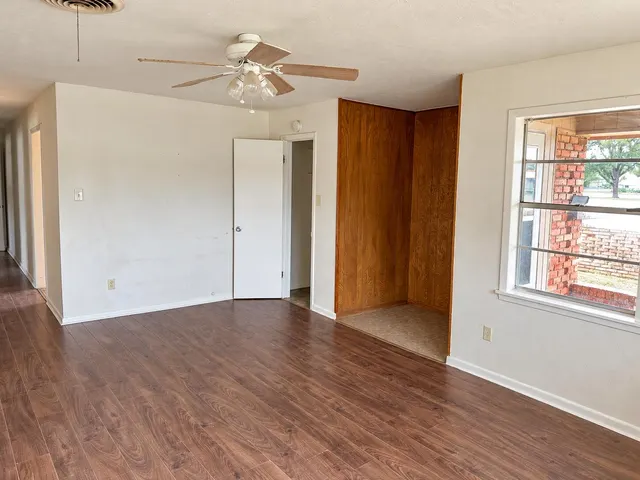Photo 6 — 520 N 11th Street, Memphis, TX 79245