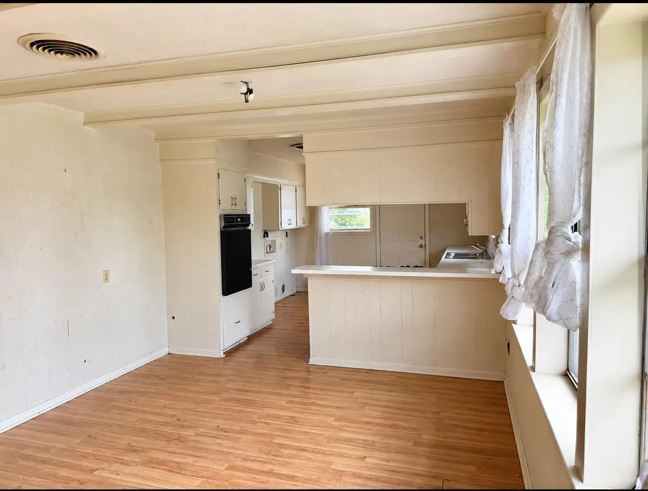 Photo 8 — 520 N 11th Street, Memphis, TX 79245