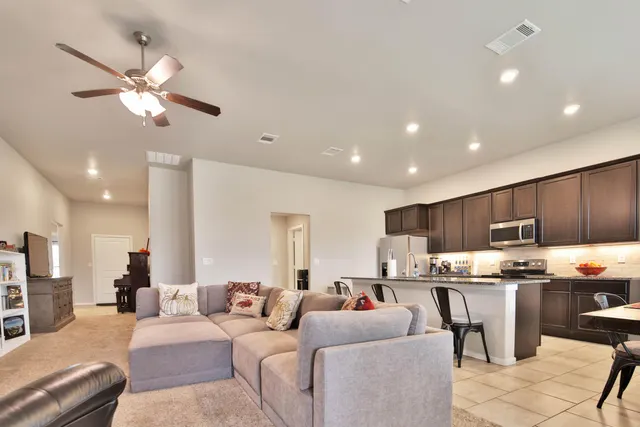 Photo 6 — 2911 Valencia Avenue, Lubbock, TX 79407