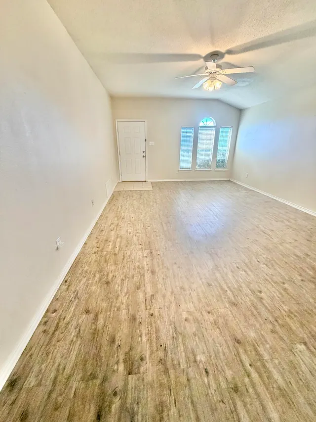 Photo 3 — 6202 17th Street, Lubbock, TX 79416