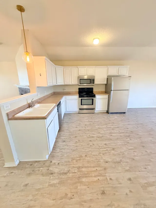 Photo 4 — 6202 17th Street, Lubbock, TX 79416
