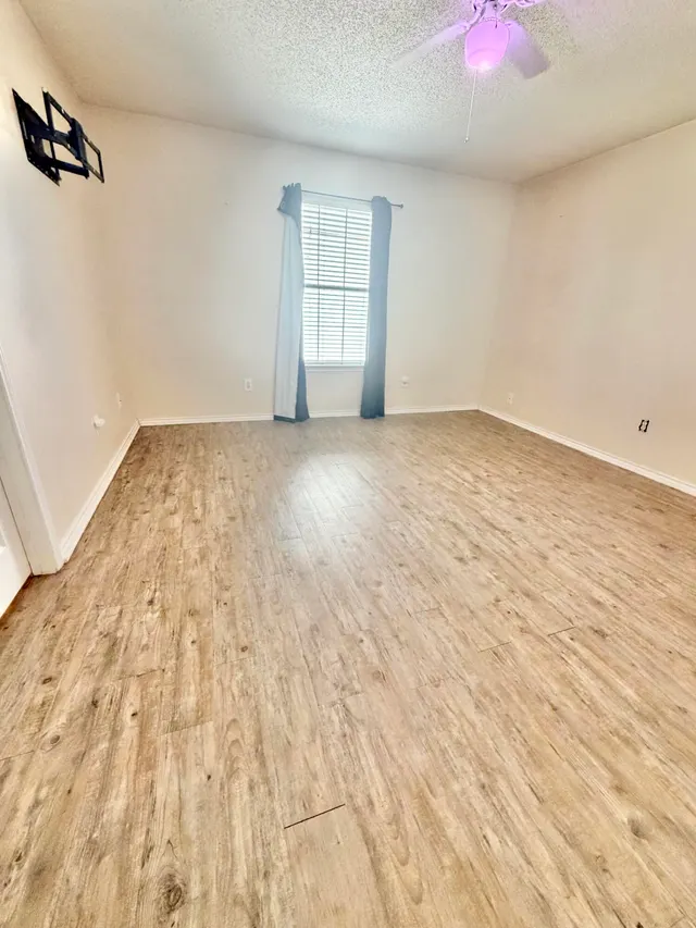 Photo 7 — 6202 17th Street, Lubbock, TX 79416