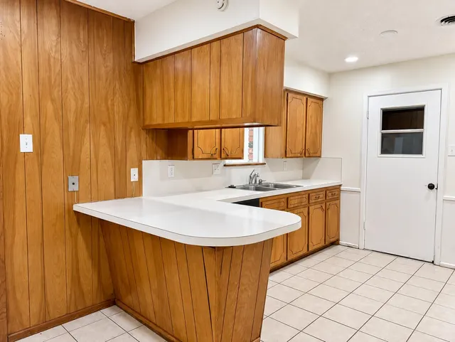 Photo 5 — 5425 46th Street, Lubbock, TX 79414