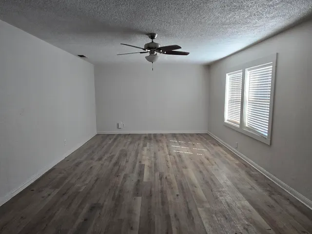 Photo 2 — 1404 S 14th Street, Lamesa, TX 79331