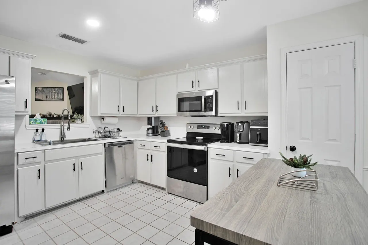 Photo 11 — 1016 Ironton Avenue, Lubbock, TX 79416
