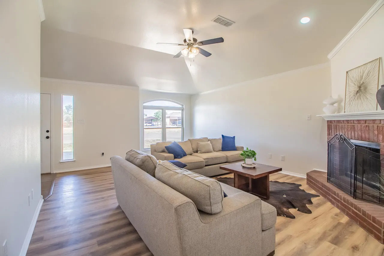 Photo 3 — 5733 106th Street, Lubbock, TX 79424