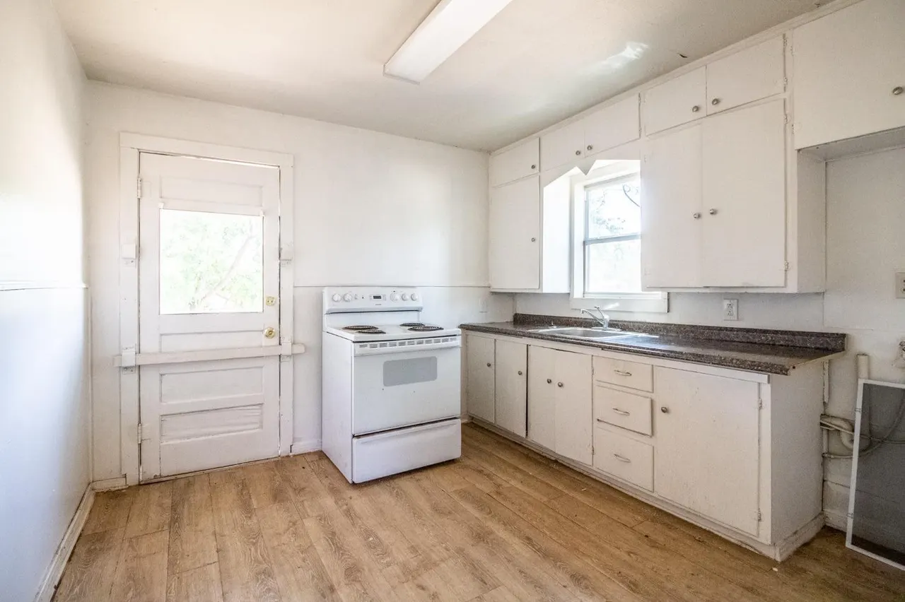 Photo 5 — 3217 Baylor Street, Lubbock, TX 79415
