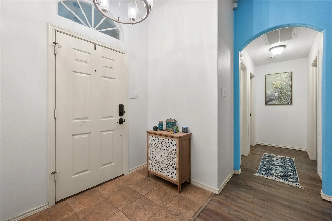Photo 3 — 6116 100th Street, Lubbock, TX 79424