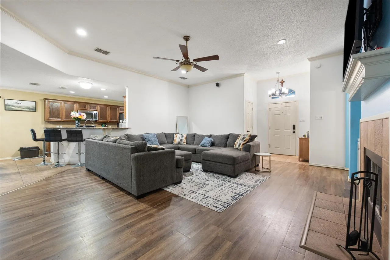 Photo 7 — 6116 100th Street, Lubbock, TX 79424