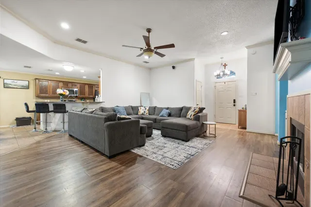 Photo 7 — 6116 100th Street, Lubbock, TX 79424