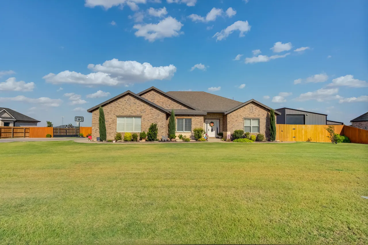 Front exterior — 19203 County Road 2240, Lubbock, TX 79423