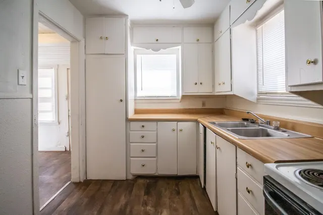 Photo 6 — 3221 Baylor Street, Lubbock, TX 79415