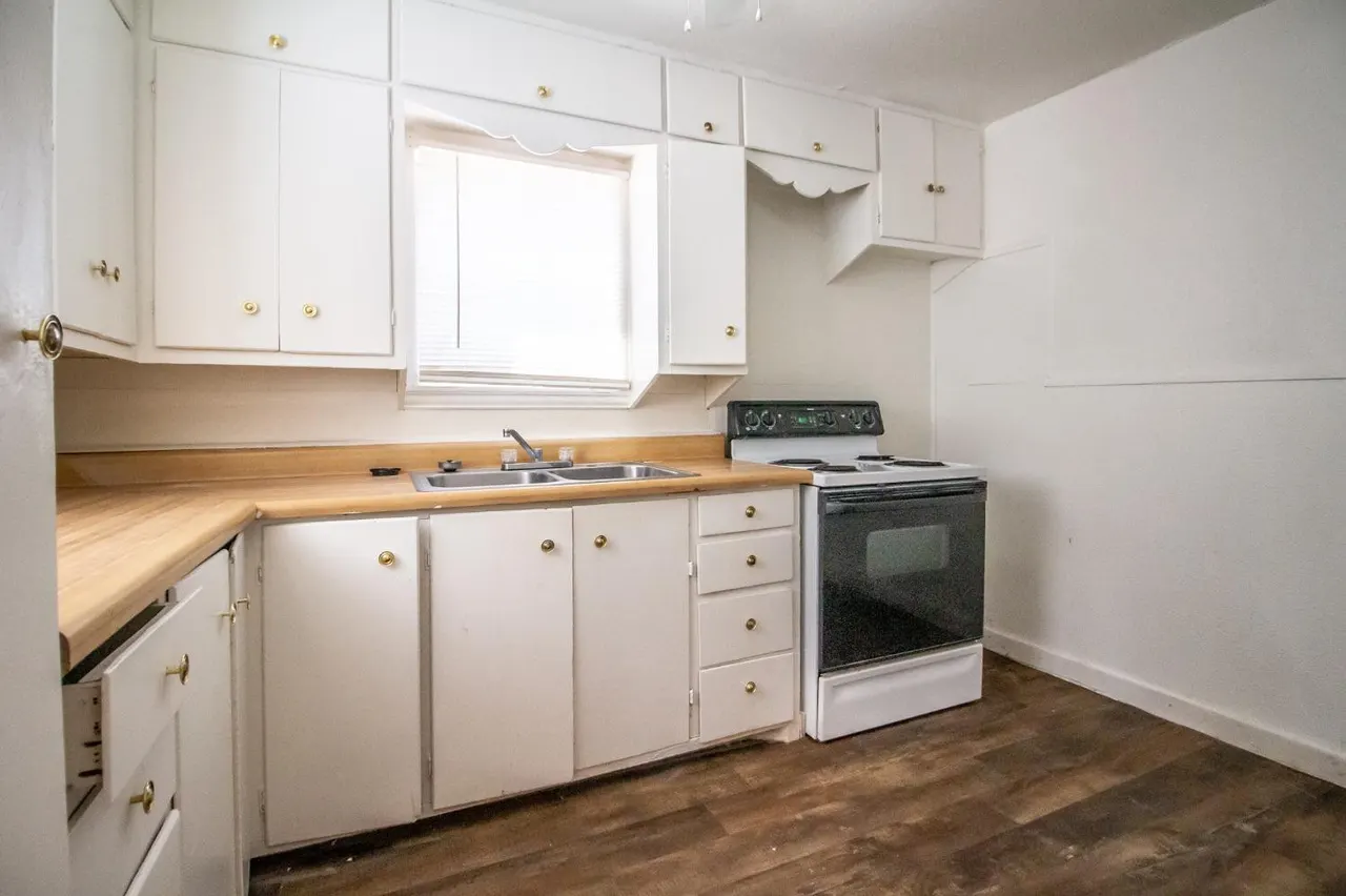 Photo 7 — 3221 Baylor Street, Lubbock, TX 79415