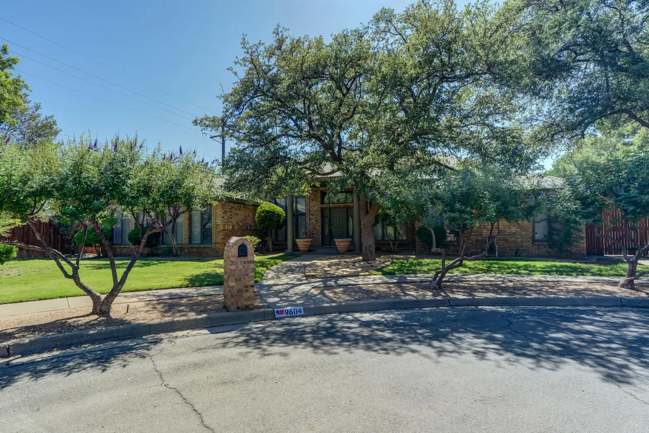 Front exterior — 9604 Savannah Avenue, Lubbock, TX 79424