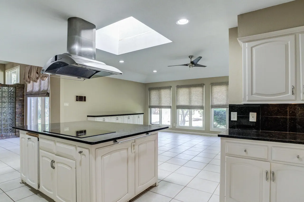 Photo 34 — 9604 Savannah Avenue, Lubbock, TX 79424