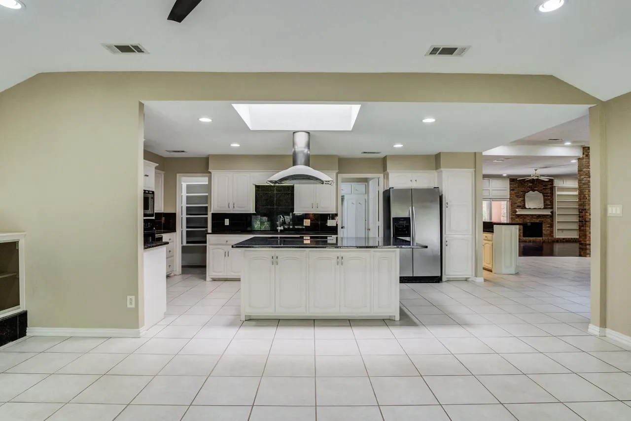 Photo 39 — 9604 Savannah Avenue, Lubbock, TX 79424