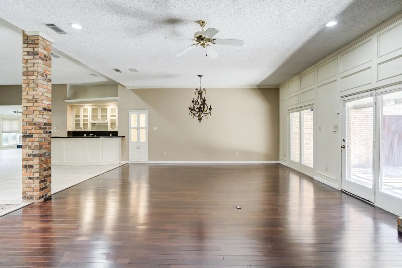 Photo 48 — 9604 Savannah Avenue, Lubbock, TX 79424