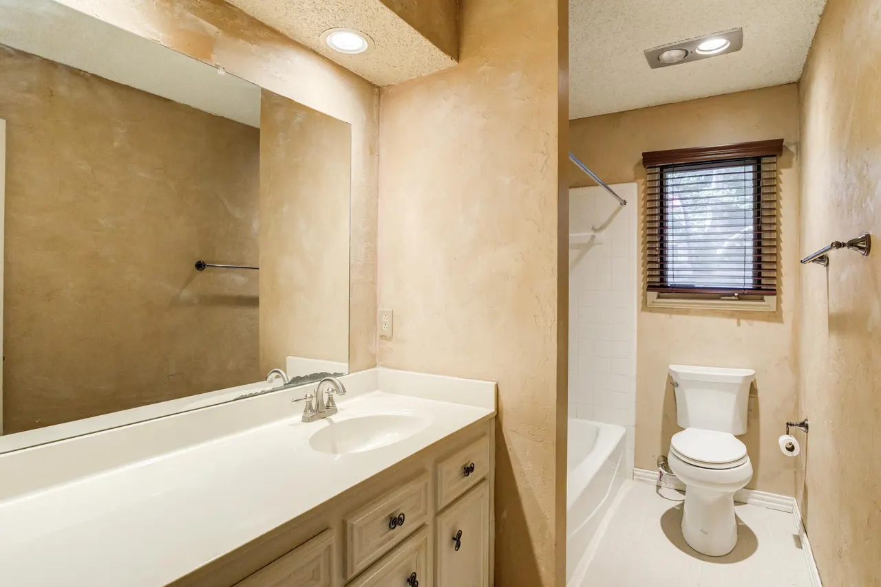 Photo 68 — 9604 Savannah Avenue, Lubbock, TX 79424