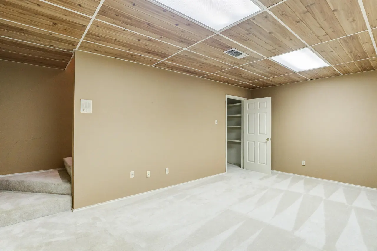 Photo 72 — 9604 Savannah Avenue, Lubbock, TX 79424
