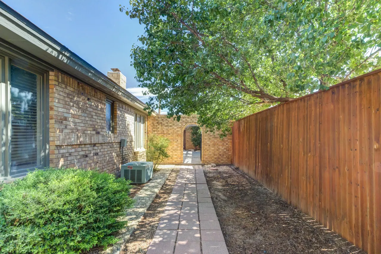 Photo 81 — 9604 Savannah Avenue, Lubbock, TX 79424