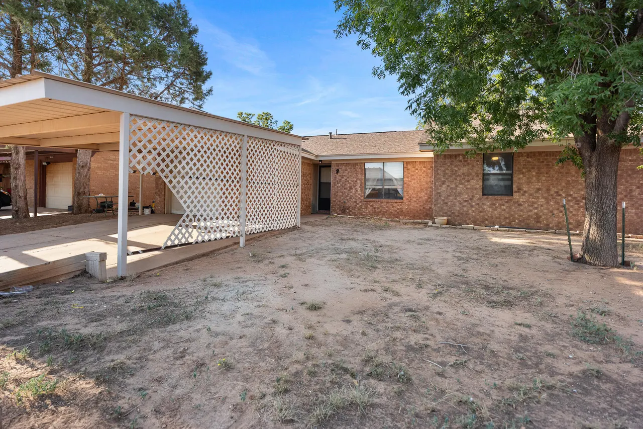 Photo 2 — 317 E 15th Street, Wolfforth, TX 79382