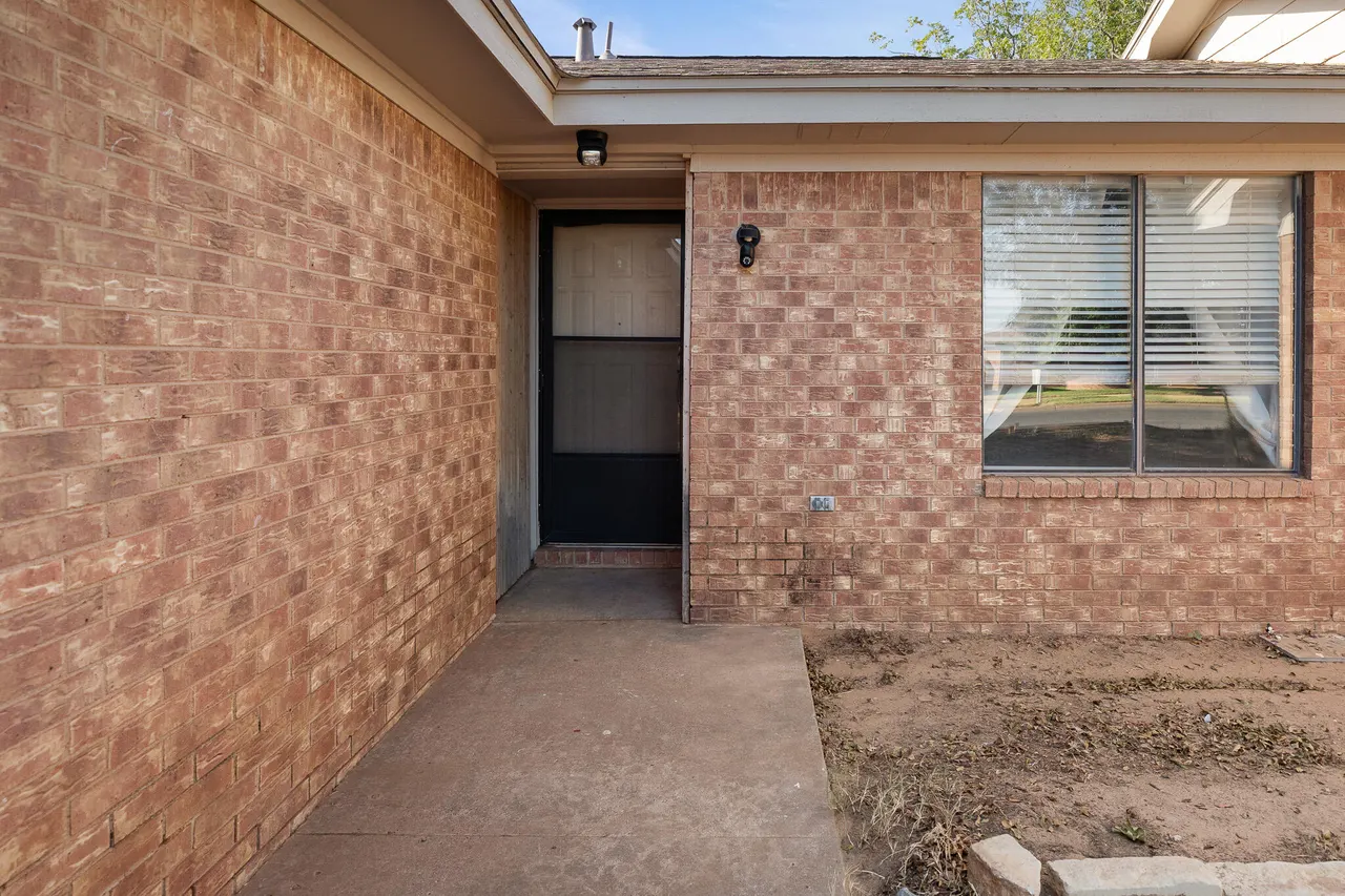 Photo 3 — 317 E 15th Street, Wolfforth, TX 79382