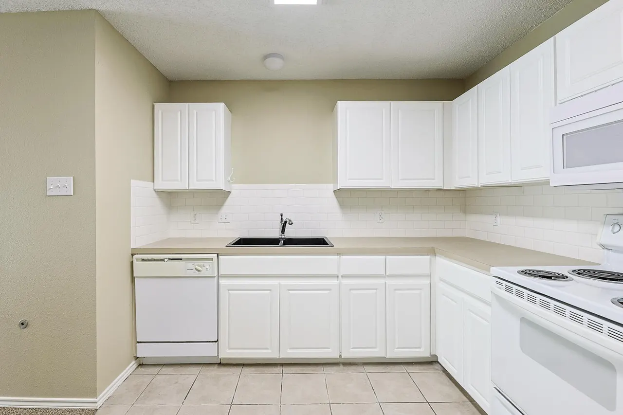 Photo 9 — 3407 97th Street, Lubbock, TX 79423