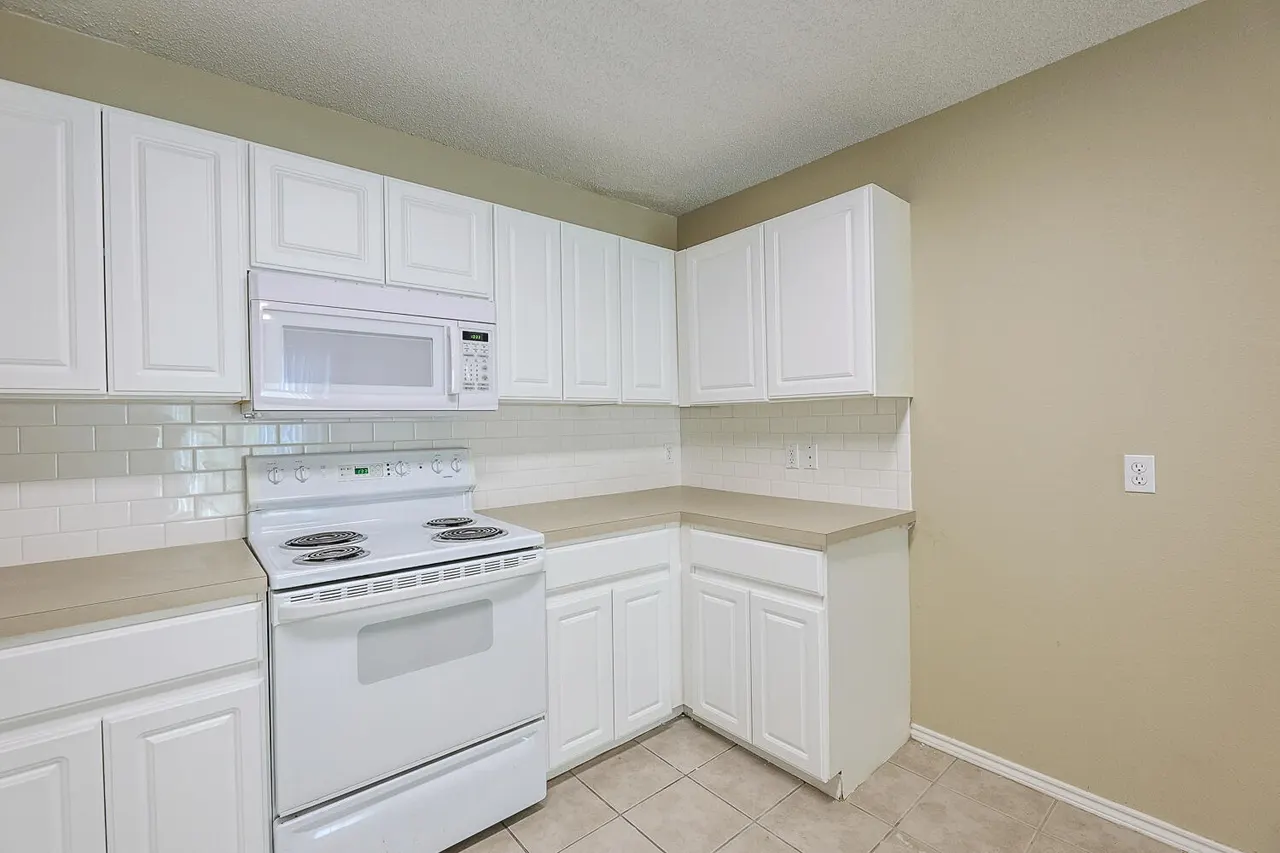 Photo 11 — 3407 97th Street, Lubbock, TX 79423