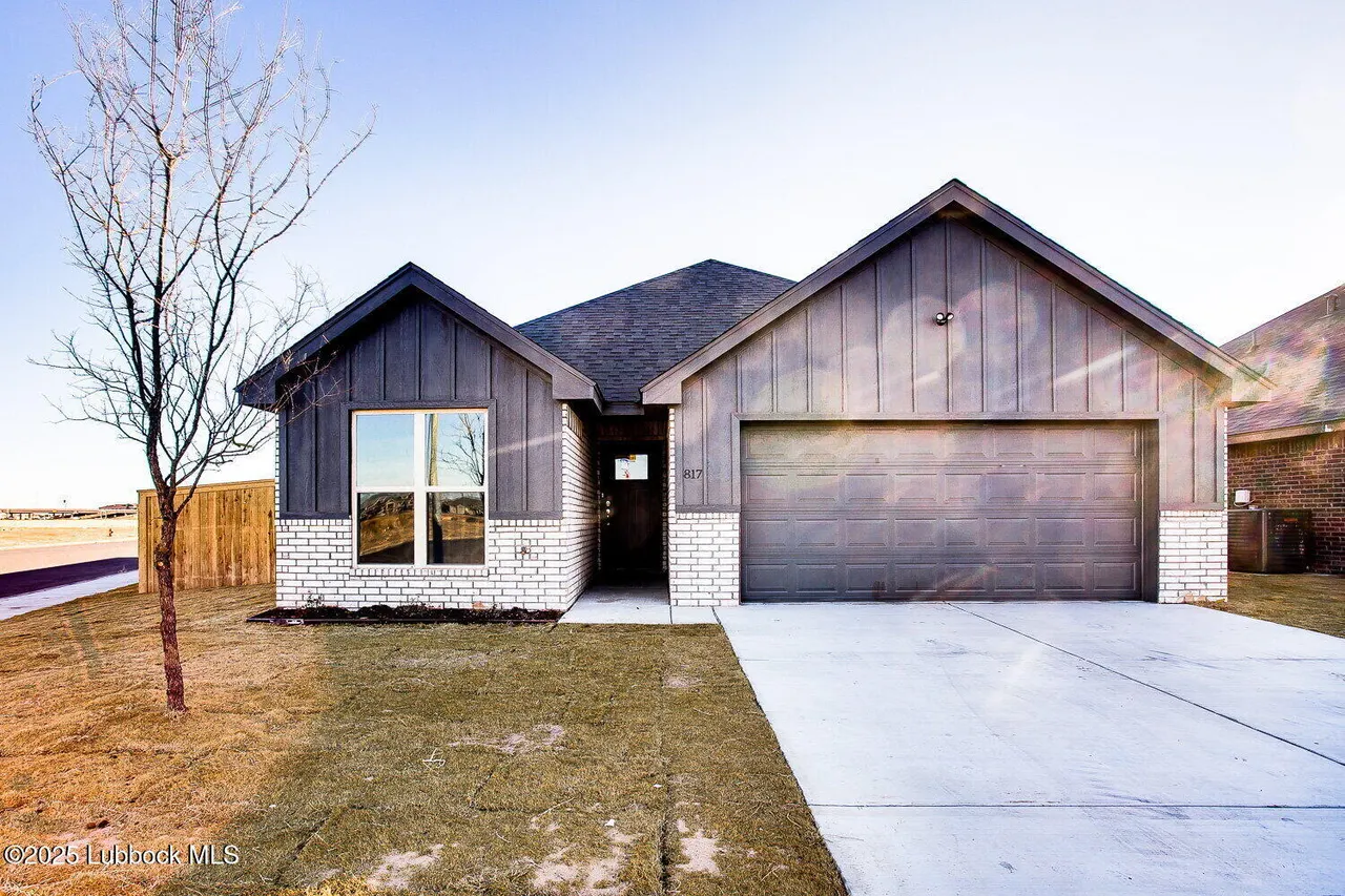 Front exterior — 817 N 4th Street, Wolfforth, TX 79382