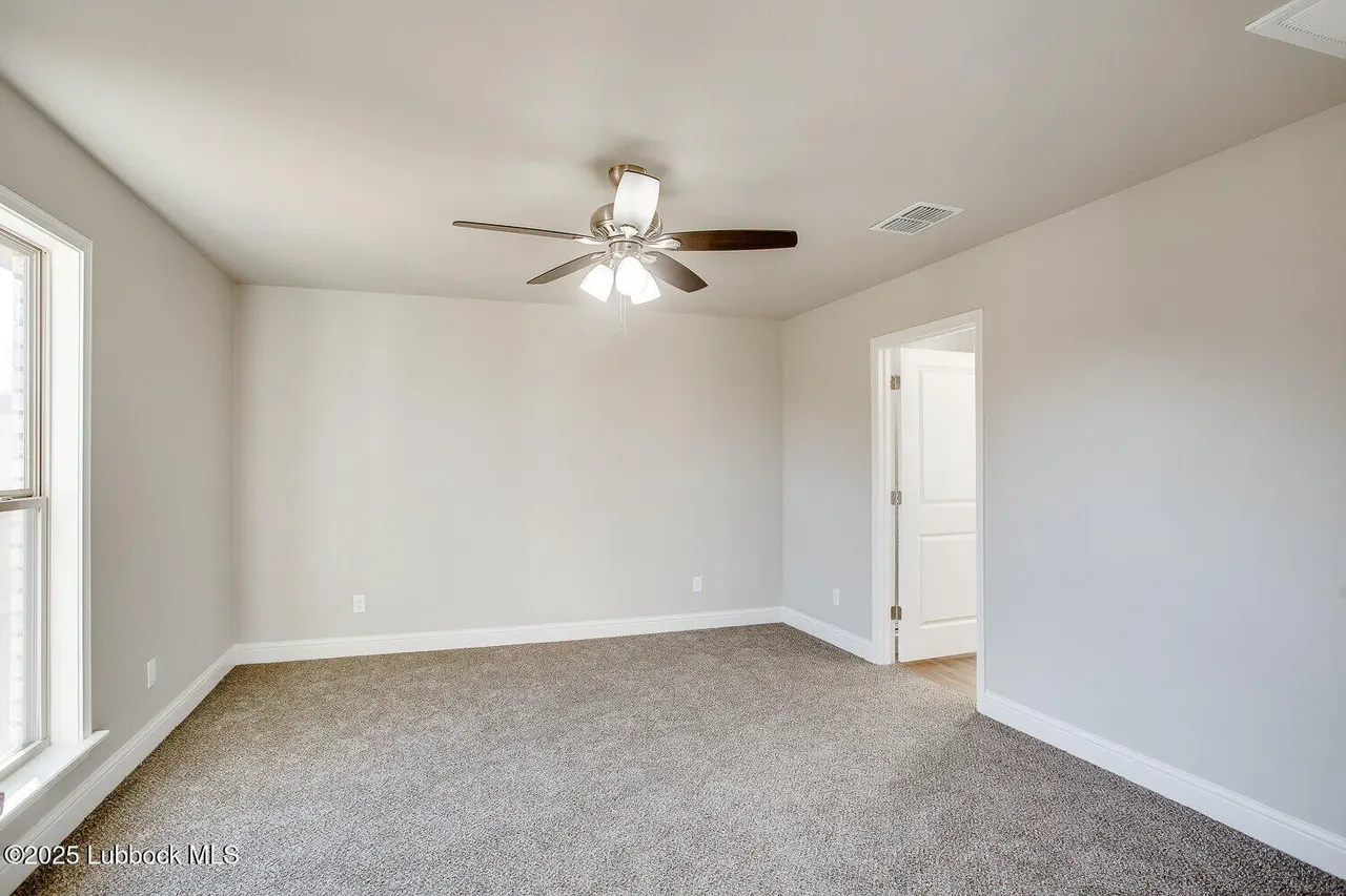 Photo 8 — 817 N 4th Street, Wolfforth, TX 79382