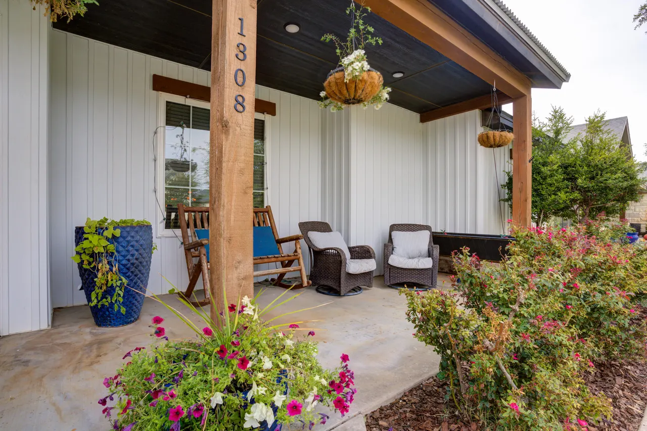 Front exterior — 1308 Buckingham Avenue, Wolfforth, TX 79382