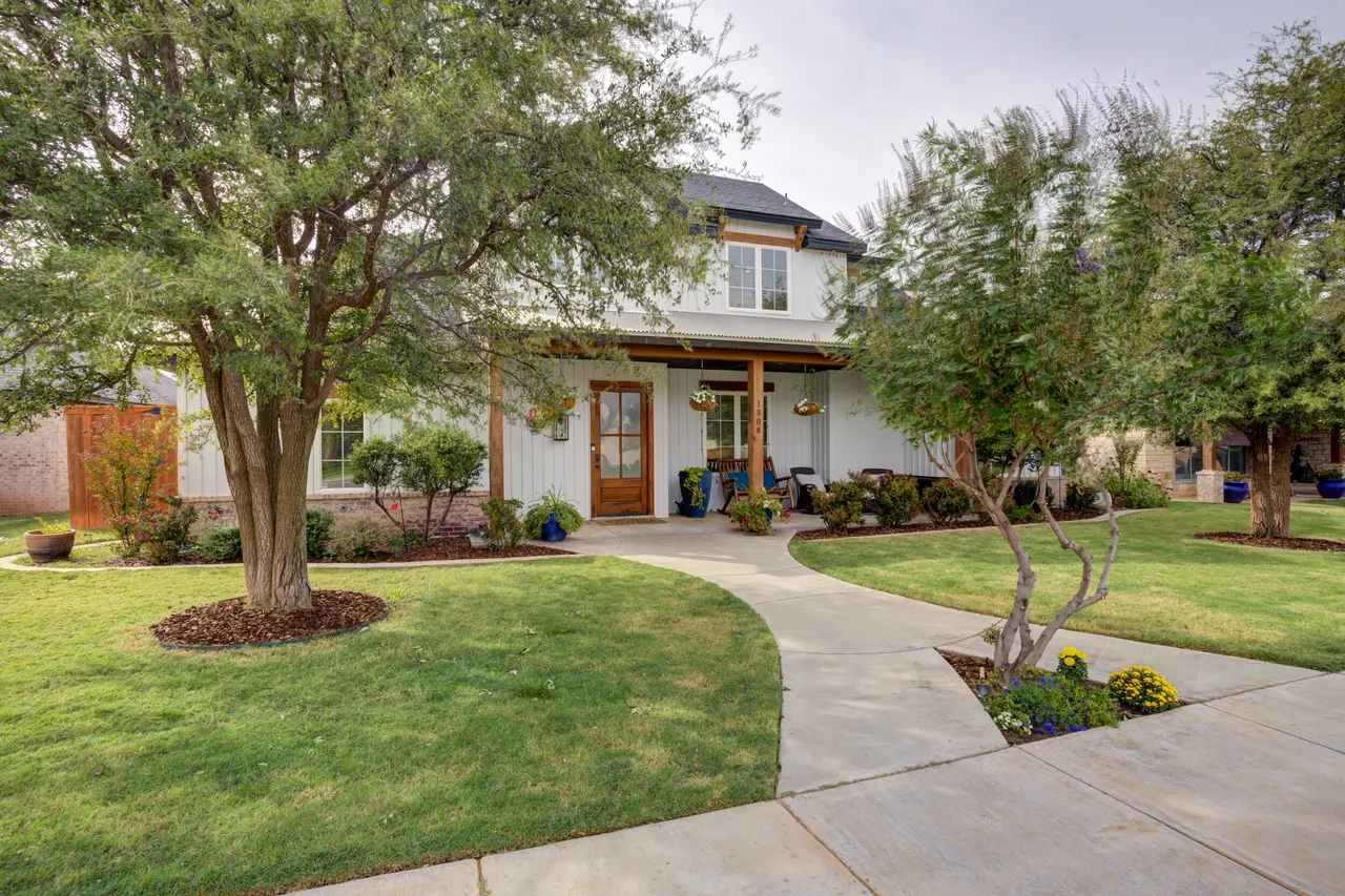 Photo 3 — 1308 Buckingham Avenue, Wolfforth, TX 79382