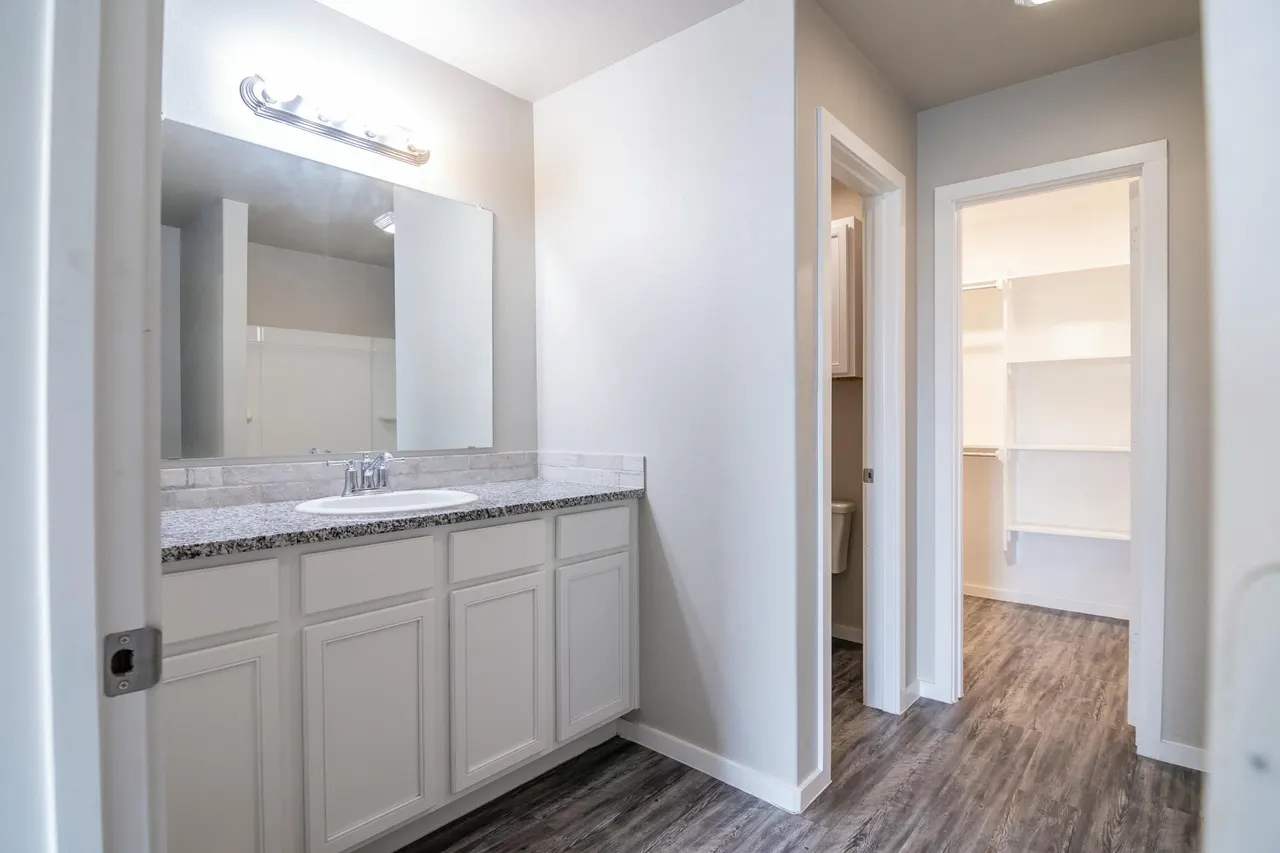 Photo 5 — 2107 N Avenue K Unit B, Lubbock, TX 79403