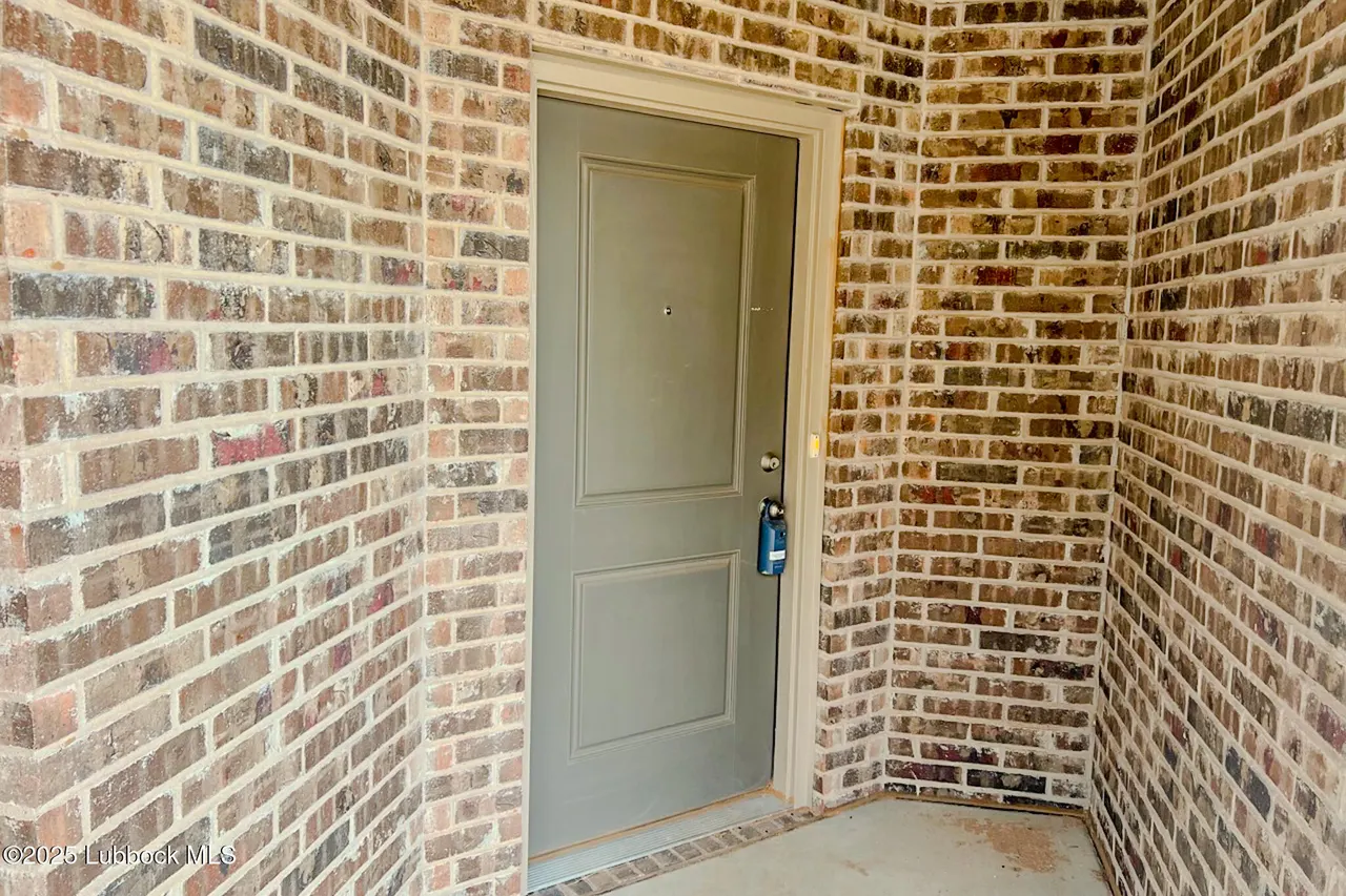 Photo 4 — 1120 N 7th Street, Wolfforth, TX 79382