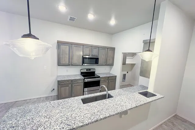 Photo 6 — 1120 N 7th Street, Wolfforth, TX 79382