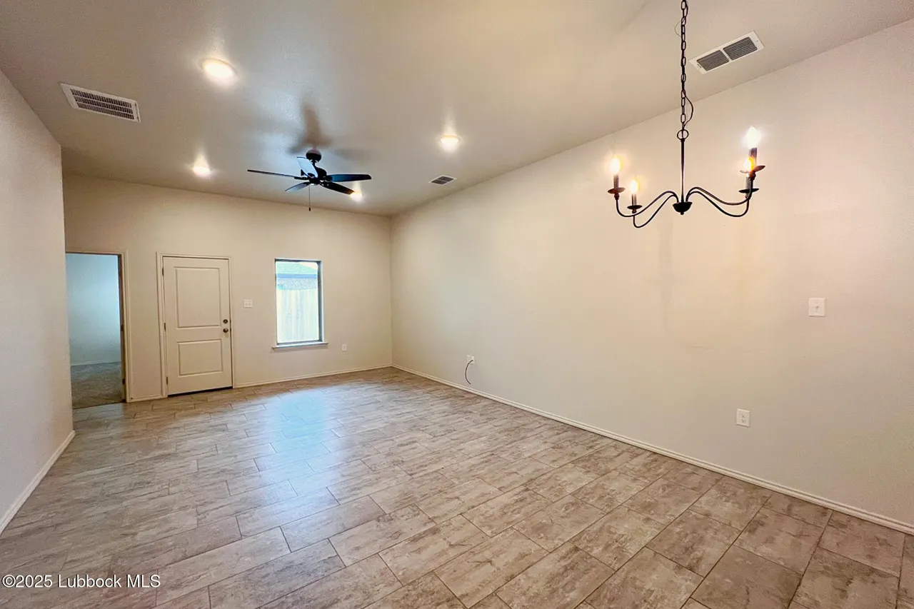 Photo 7 — 1120 N 7th Street, Wolfforth, TX 79382