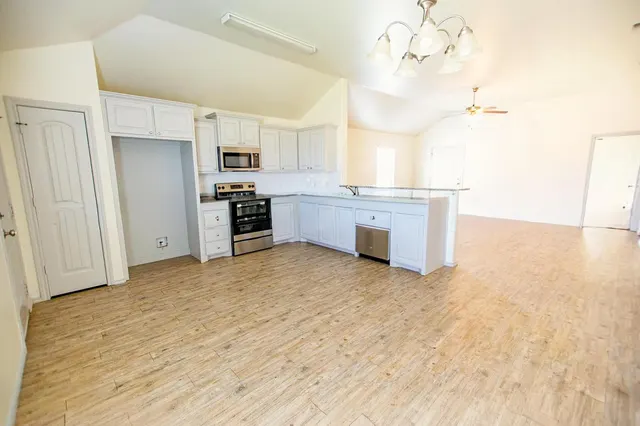 Photo 2 — 1220 Kingston Street, Wolfforth, TX 79382