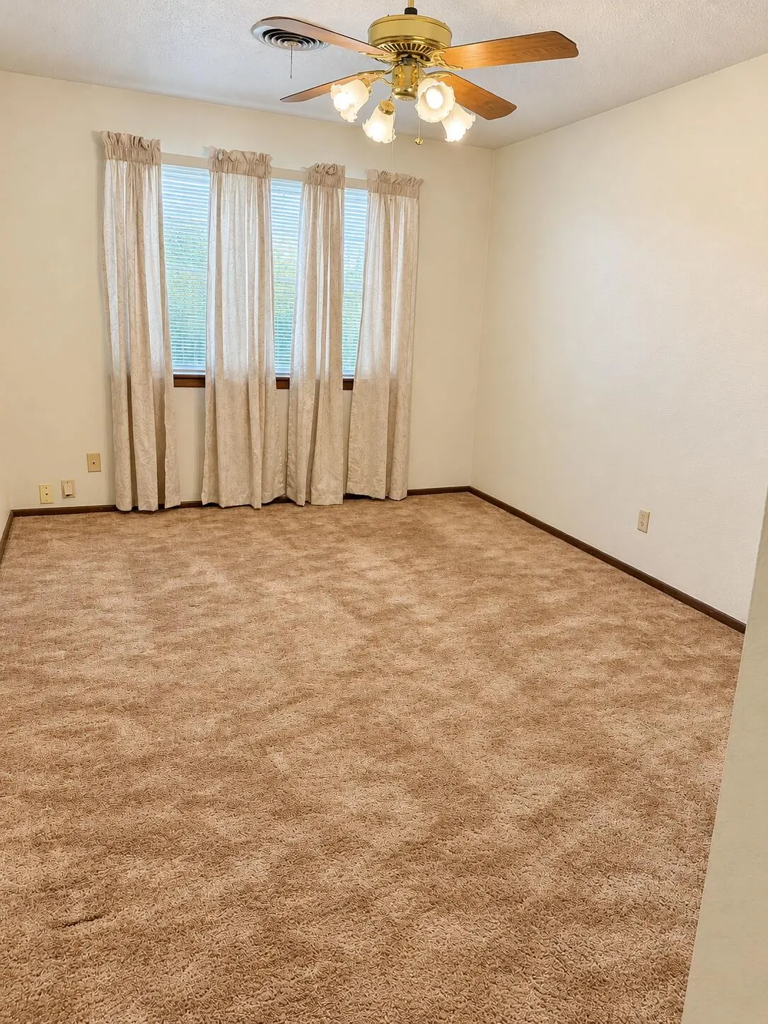Photo 9 — 603 E Garfield Avenue, Morton, TX 79346