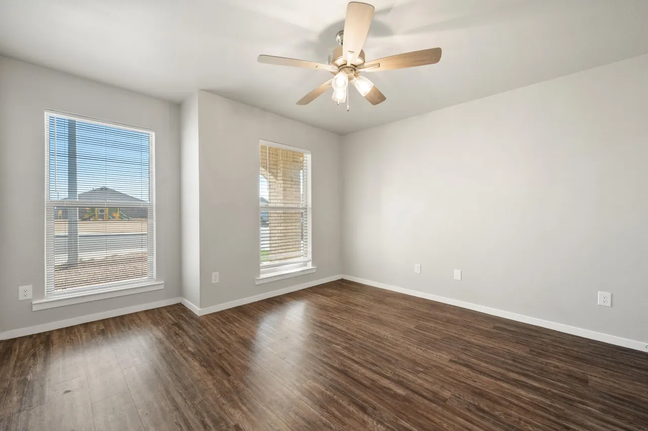 Photo 6 — 1916 Kirksey Avenue, Lubbock, TX 79407