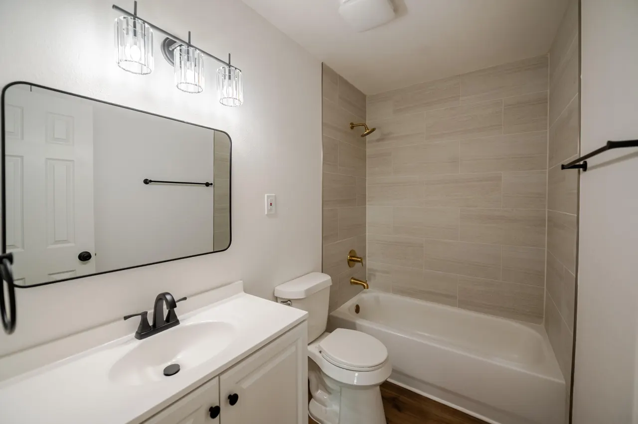 Photo 6 — 3218 33rd Street, Lubbock, TX 79410