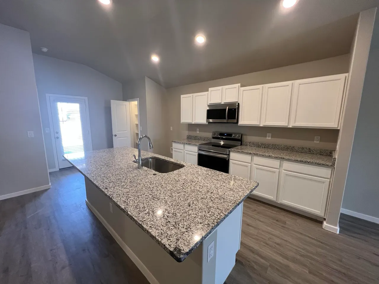 Photo 12 — 2114 Kirksey Avenue, Lubbock, TX 79407