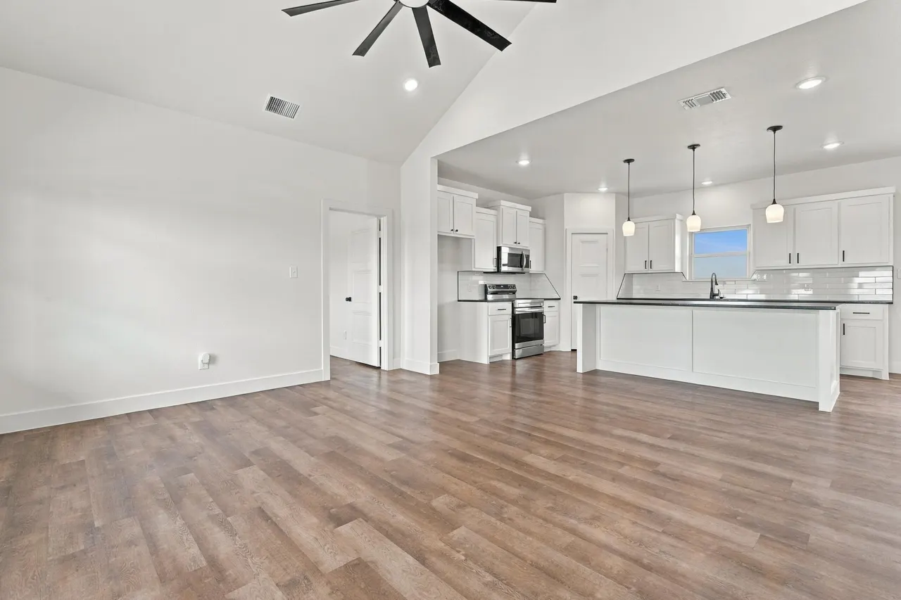 Photo 8 — 16720 N County Road 1200, Shallowater, TX 79363