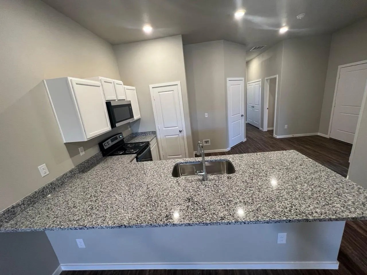Photo 6 — 2115 Kokomo Avenue Unit A, Lubbock, TX 79407