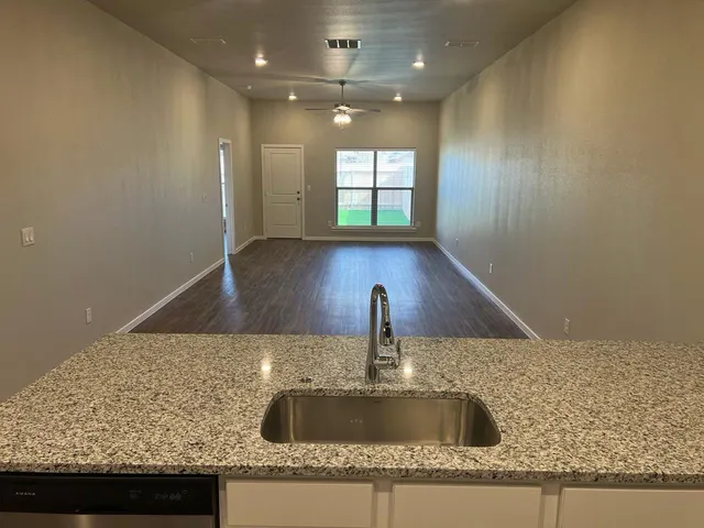 Photo 7 — 2115 Kokomo Avenue Unit A, Lubbock, TX 79407