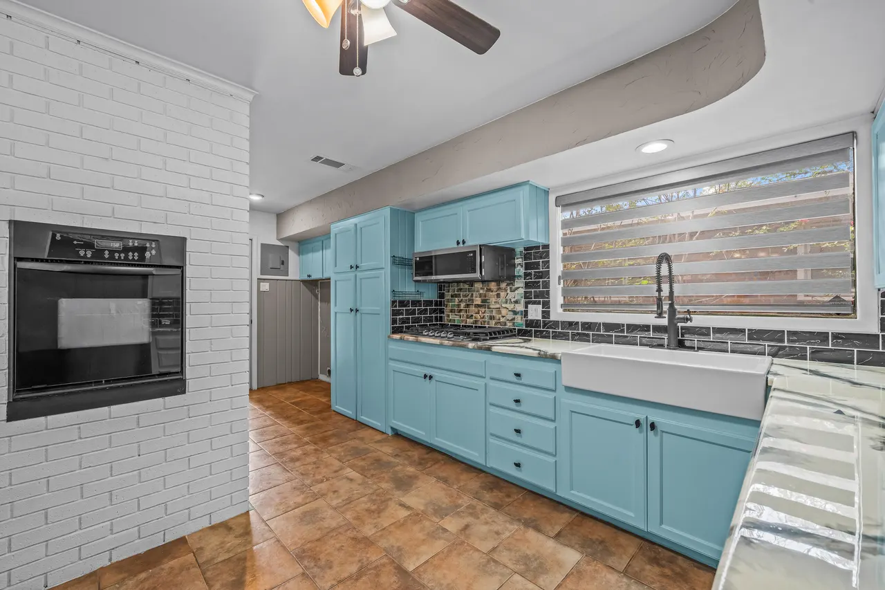 Photo 12 — 3615 47th Street, Lubbock, TX 79413