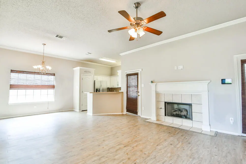 Photo 4 — 2306 97th Street, Lubbock, TX 79423