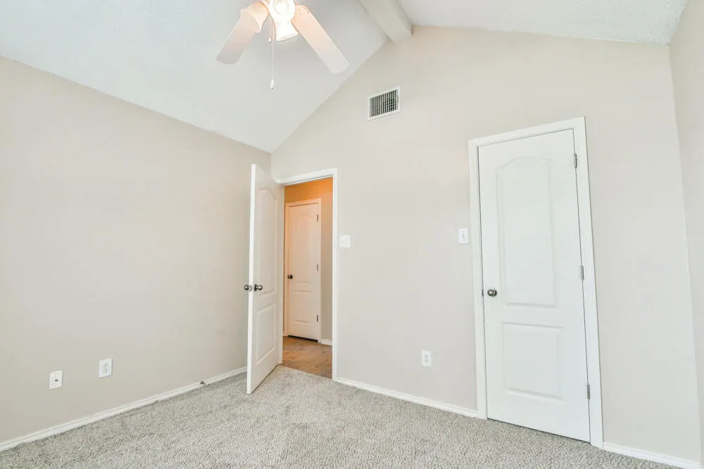 Photo 17 — 2306 97th Street, Lubbock, TX 79423
