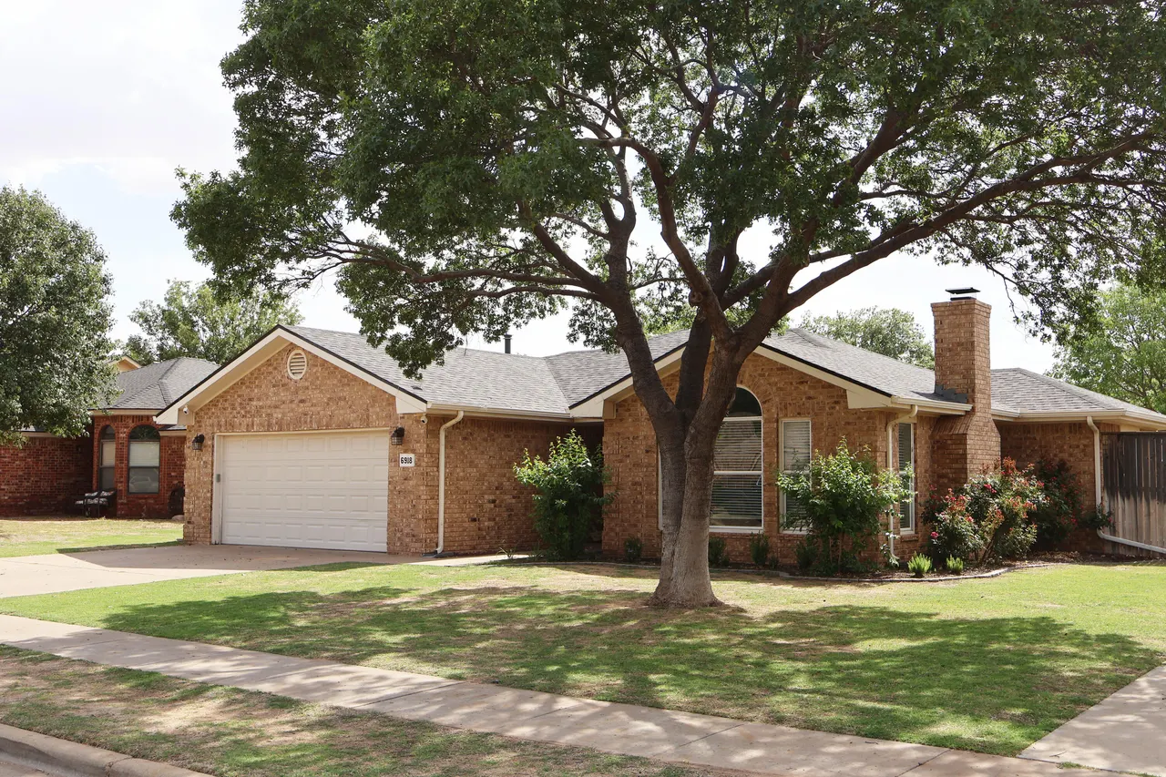 Front exterior — 6918 Grover Avenue, Lubbock, TX 79424