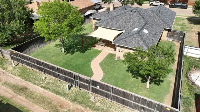 Photo 3 — 6918 Grover Avenue, Lubbock, TX 79424